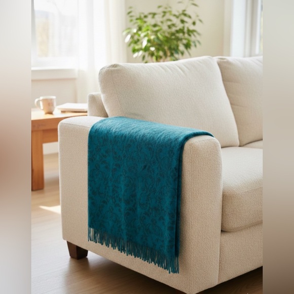 Christian Dior Luxury Wool Throw Blanket - Cozy Gift for her 🎁FAST SHIPPING - Picture 4 of 6